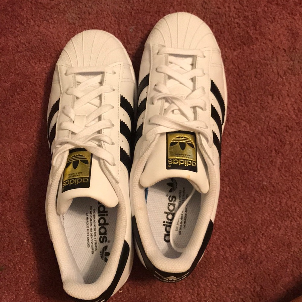 Adidas Superstar Sneakers